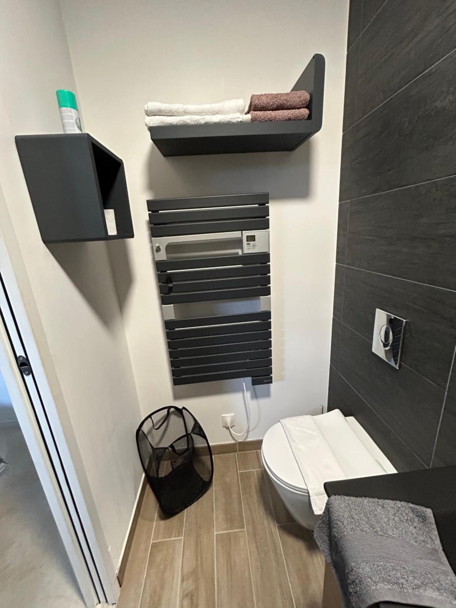 Apartment Industriel Loft Neuf Avec Parking Prive *