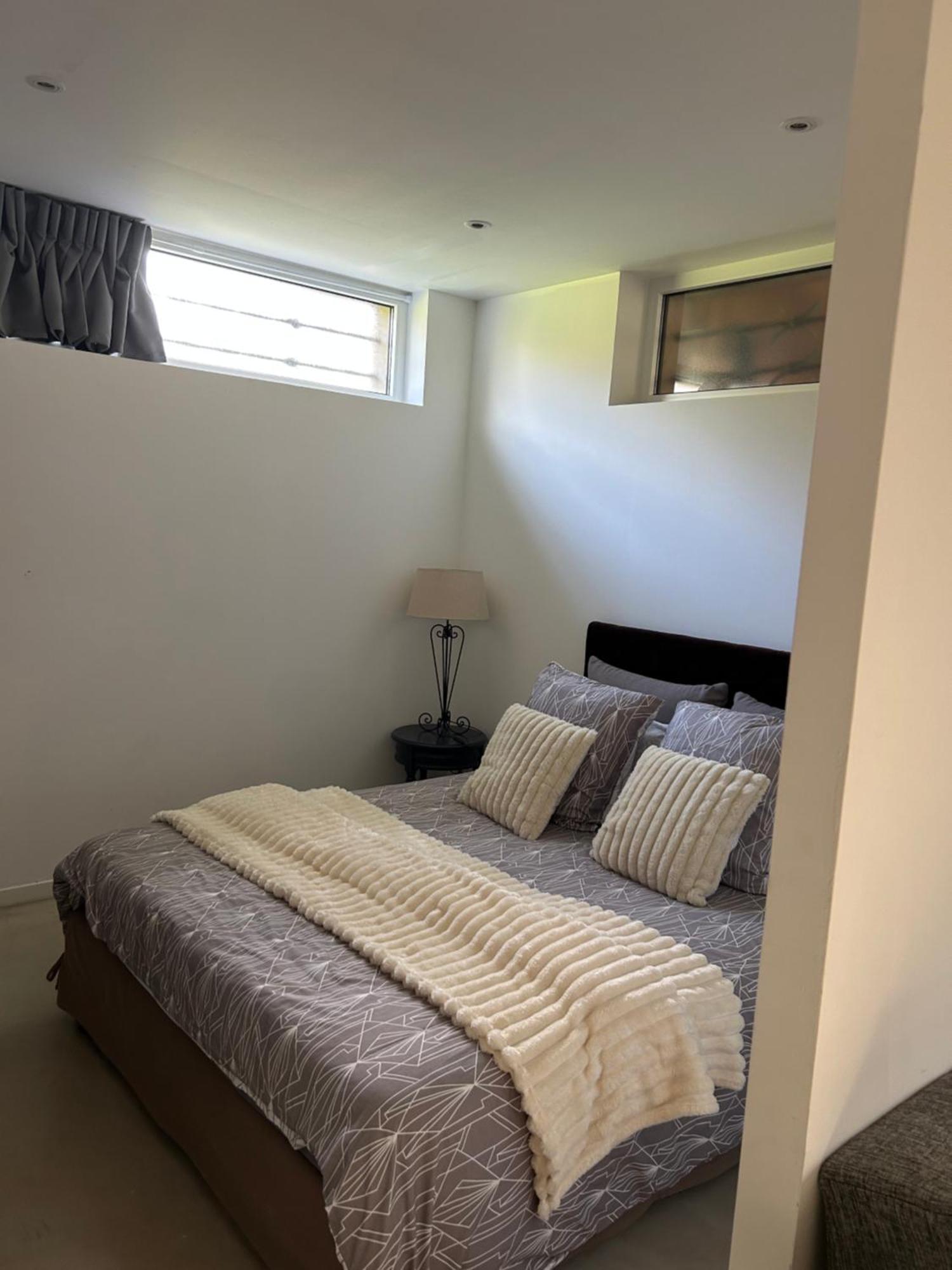 Industriel Loft Neuf Avec Parking Prive Appartement