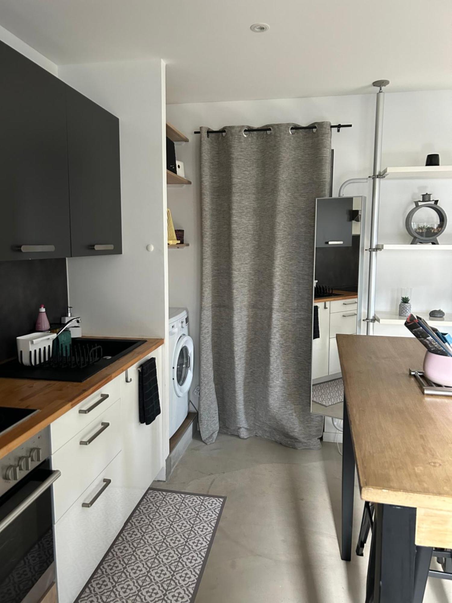 Industriel Loft Neuf Avec Parking Prive *